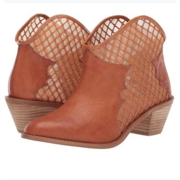 KELSI DAGGER Keenan Leather Mesh Cut Out Ankle Boots 10 NWOT Tan Western Heel - Picture 1 of 8